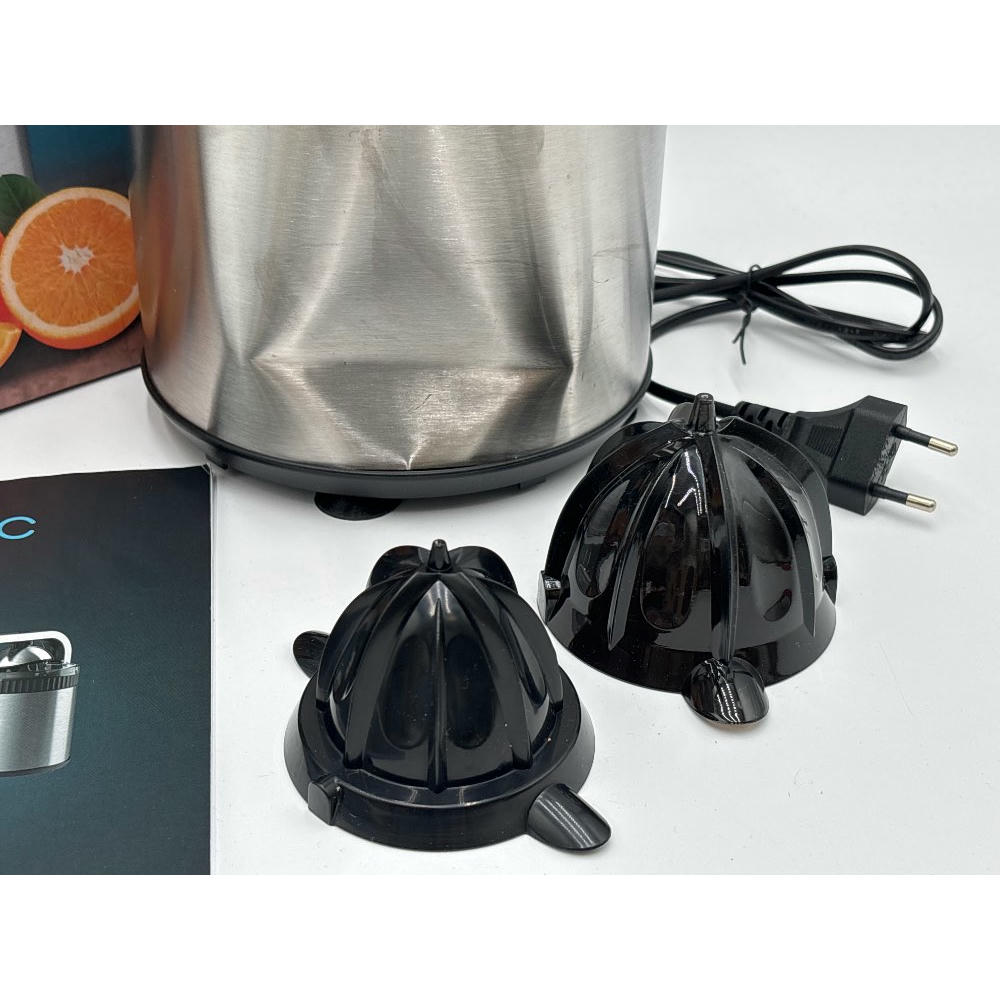 Cecotec Exprimidor Eléctrico de Brazo para Naranjas y Cítricos Xqueeze RetroJuice 600, 600W, Estilo Retro, Filtro de Acero Inoxidable, Fácil Limpieza