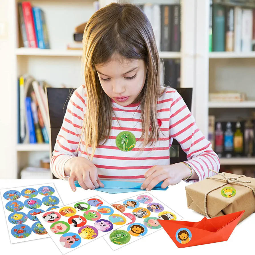 Conjunt de 144 Adhesius d'Animals, Adhesius Rodons Gomets de Recompensa per a Nens, Ideal per a Decorar Llibres, Targetes i Sobrets
