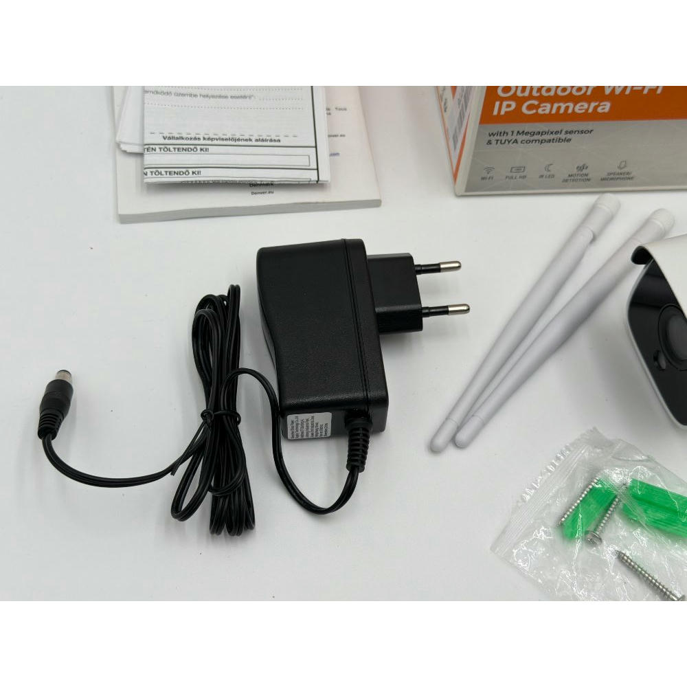 Denver Cámara de vigilancia Wi-Fi Inteligente para Exteriores SHO-110. Cámara Domo IP. Sensor de Movimiento. Compatible con Tuya. Audio bidireccional.