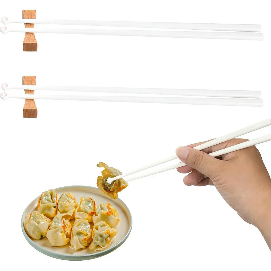 Set de 2 Pares de Palillos y 2 reposa palillos, diseño de Garra de Gato, de Madera para Sushi y Fideos
