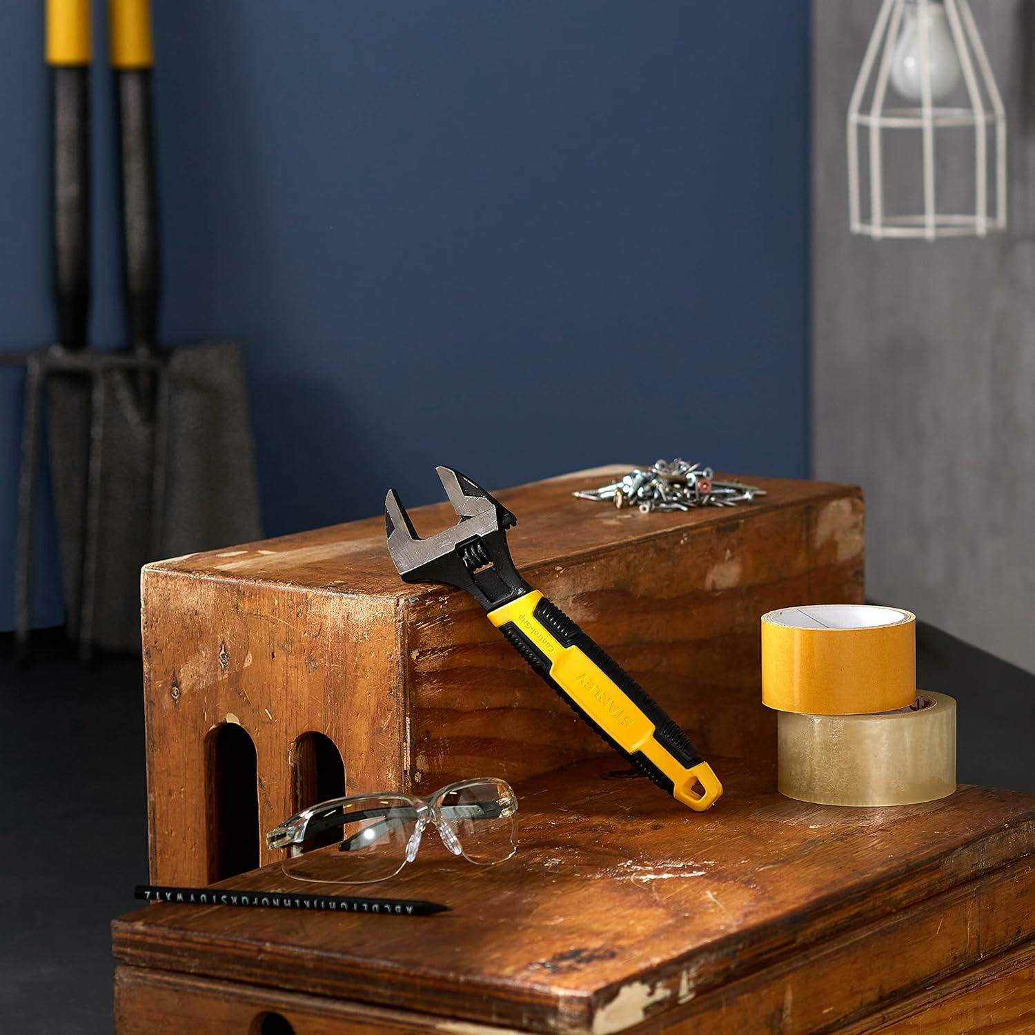 STANLEY Llave Ajustable MAXSTEEL, Longitud 250mm, Acabado Fosfatado, Cromo Vanadio, Mango Ergonómico Bimaterial, Apertura 33mm, Cumple Normas ISO/DIN/ASME, 0-90-949