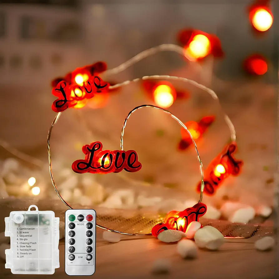 Cadena de Luces LED 3M Corazón Rojo, 30 Lámparas, Guirnalda de Luces a Pilas con 8 Modos para Decoración en San Valentín y Navidad