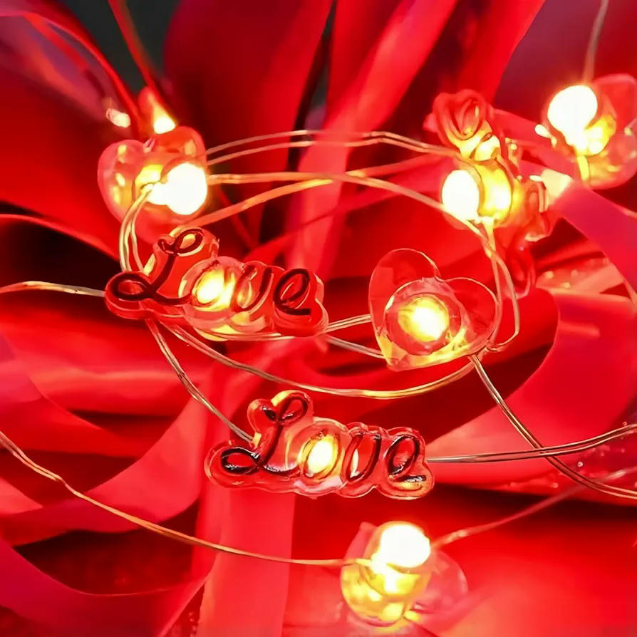 Cadena de Luces LED 3M Corazón Rojo, 30 Lámparas, Guirnalda de Luces a Pilas con 8 Modos para Decoración en San Valentín y Navidad