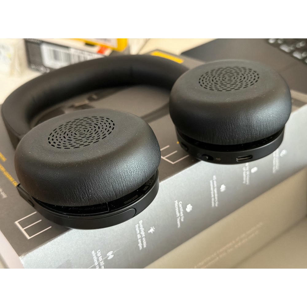 Jabra Evolve2 75 Auriculares Estéreo Inalámbricos para PC con tecnología de 8 micrófonos-Auriculares de Doble Espuma y Cancelación de Ruido Activa, Adaptador Bluetooth USB-A-Para MS Teams-Negro