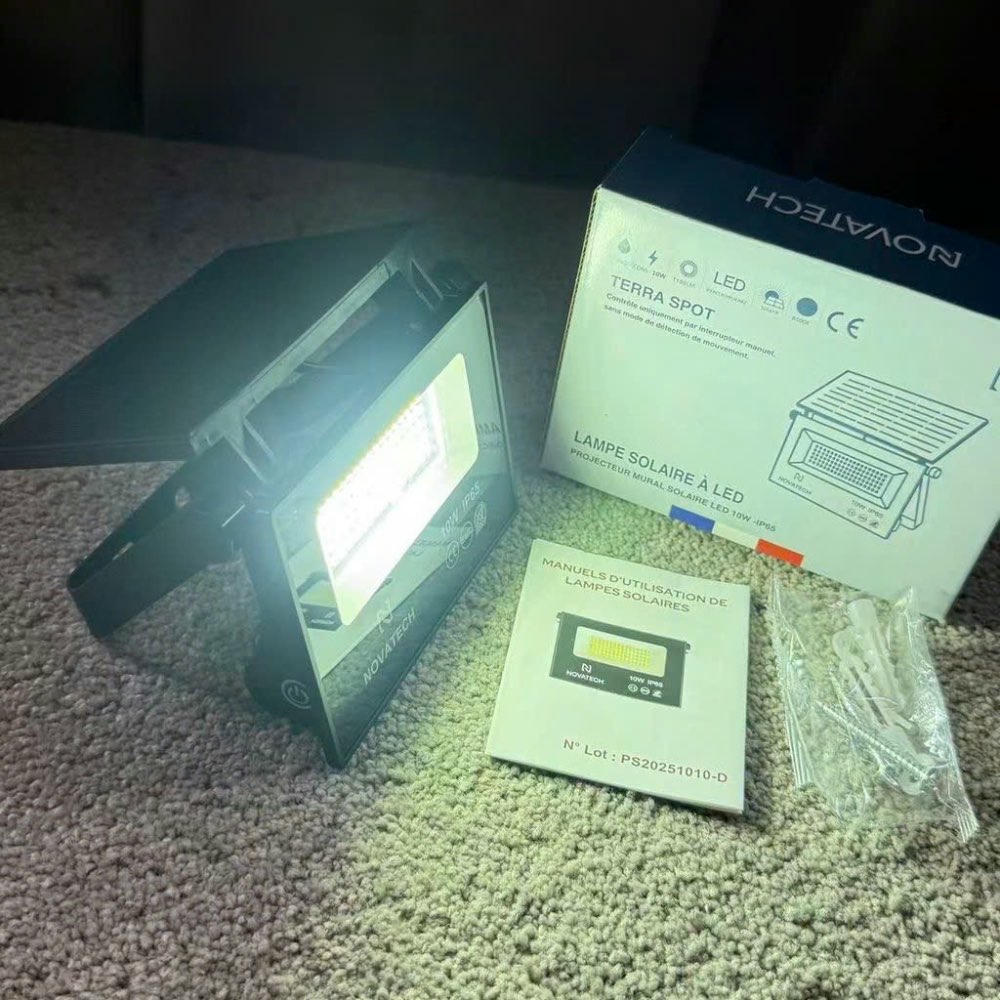 Luz Foco Solar LED Plegable e Impermeable para Exterior - IP65, 10W, 1100LM, solar y con sensor de movimiento