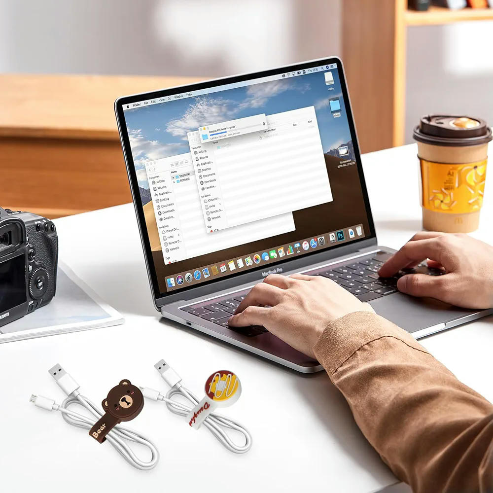 Organitzador de Cables de Silicona Magnètic 6 Peces, Clips Reutilitzables per a Auriculars i Cables, Disseny Colorit i Funcional