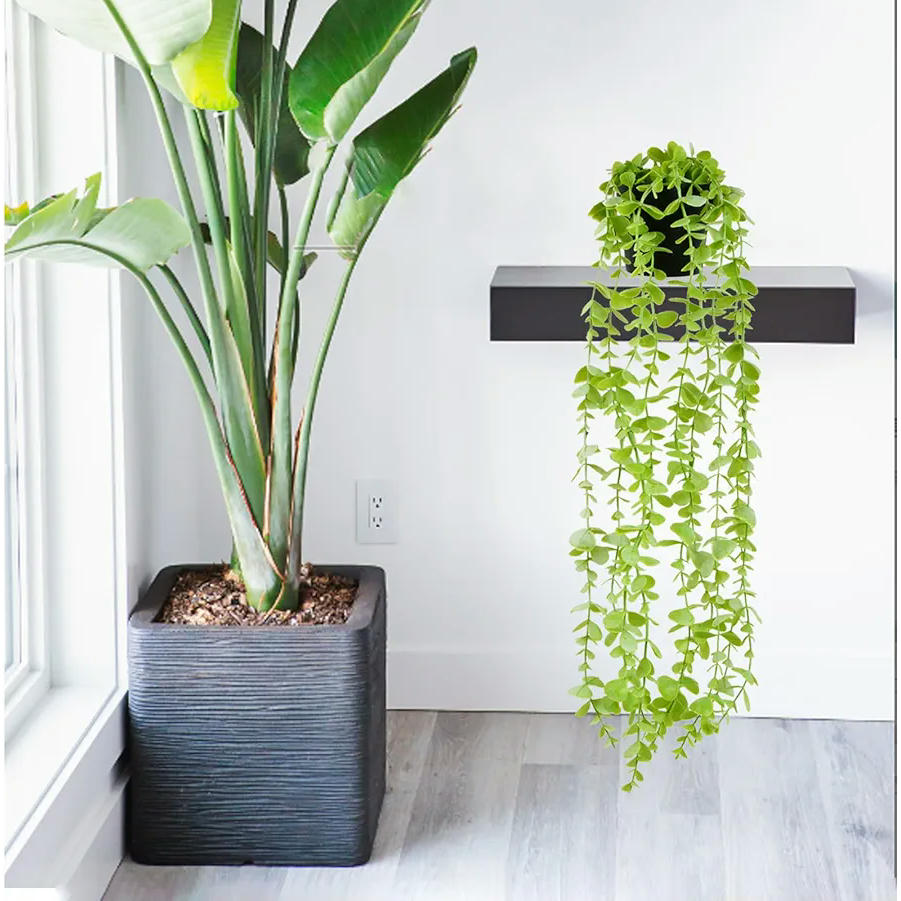 Plantes Artificiales d'Eucaliptus, Joc de 2 Plantes Penjants amb Test, Decoració de Jardí, Balcó i Habitació, Material Plàstic Resistant