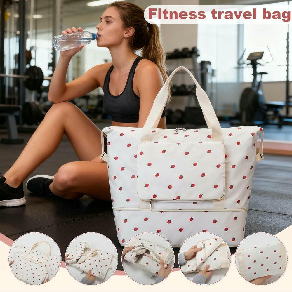 Bolsa de viaje, camping, gimnasio, para mujer con bolsillo impermeable, ideal para gimnasio y fin de semana, capacidad 20-35 L (Beige con diseño de fresas)
