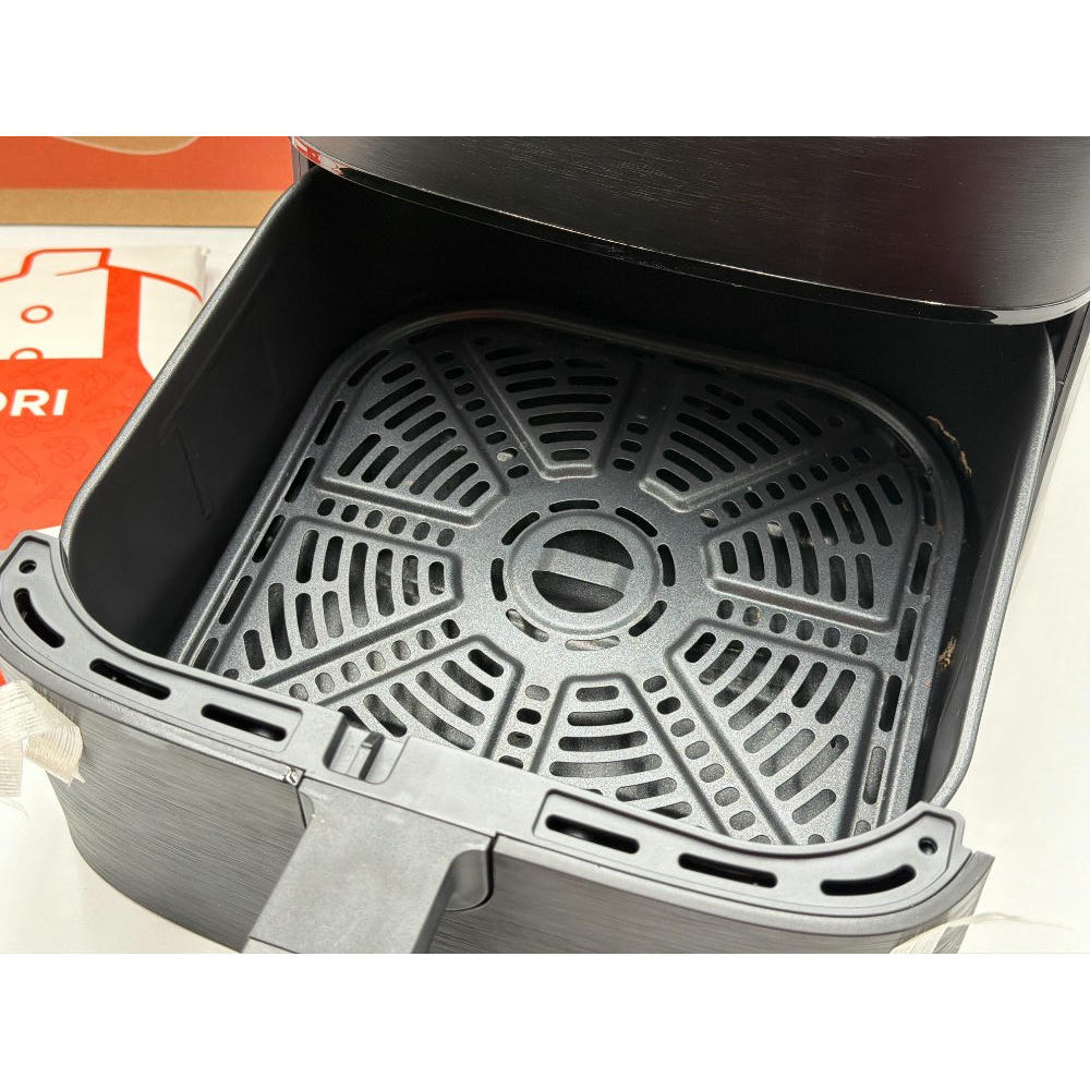 Cosori Freidora de Aire 5,7L Interior Metálico Real, Air Fryer Diseño Antióxido, Tecnología Calefacción Uniforme, 40 Recetas, Reducción de Grasas para una Vida Saludable, Eficiencia Energética, 1700W