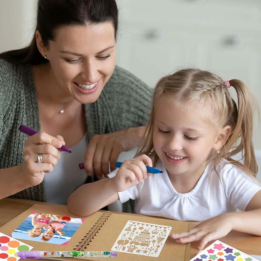 Álbum de Fotos DIY Scrapbooking Espiral con 40 Páginas Blancas para Manualidades y Recuerdos Especiales, con pegatinas, rotuladores y más accesorios multicolor