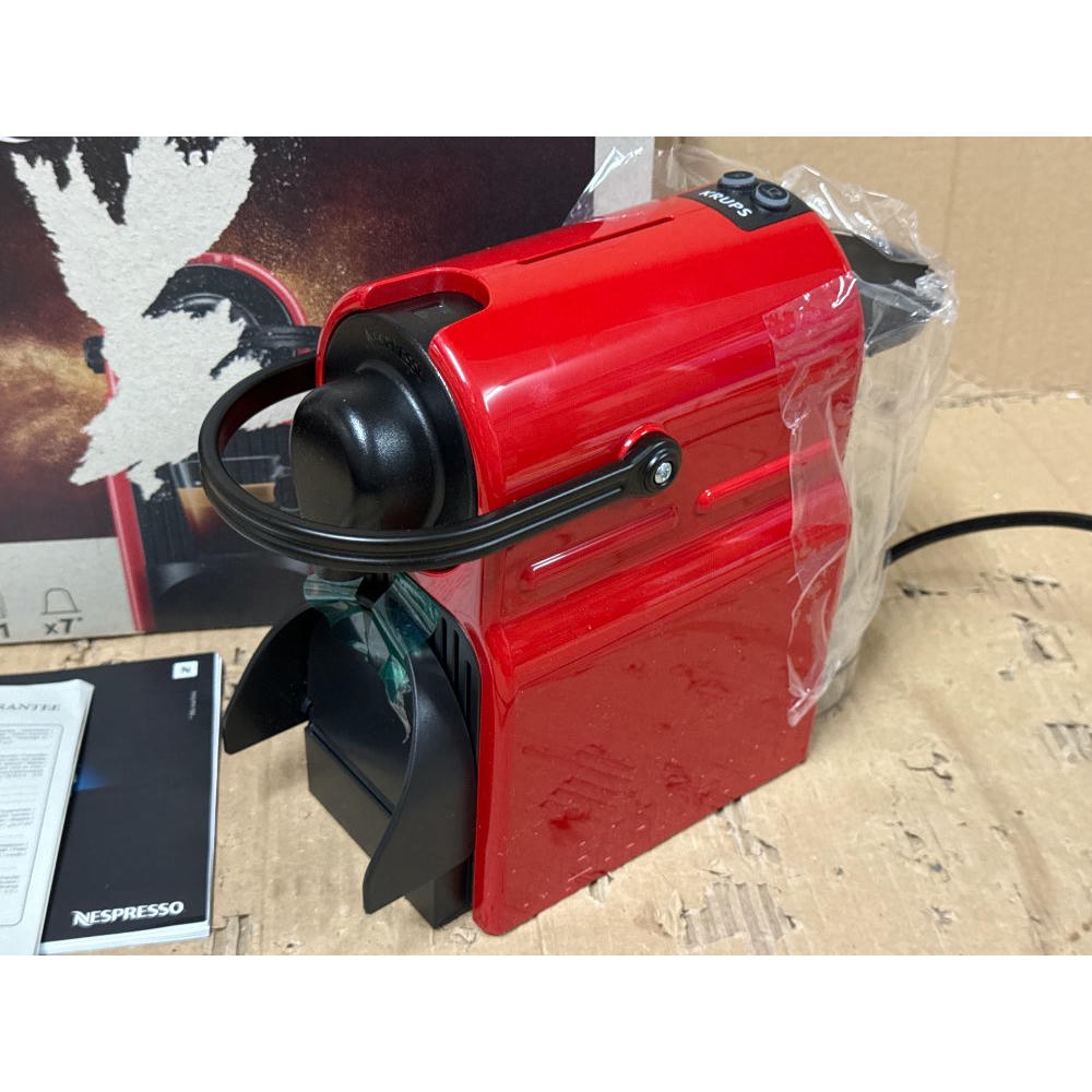Nespresso Krups Inissia XN1005 - Cafetera monodosis de cápsulas Nespresso, 19 bares, apagado automático, color rojo