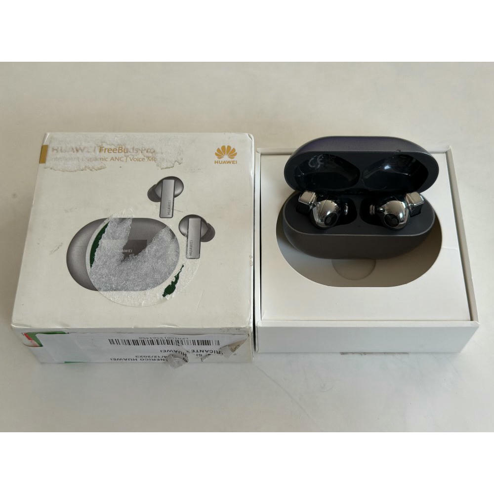 HUAWEI FreeBuds Pro - Auriculares inalámbricos Bluetooth con cancelación Inteligente de Ruido, Sistema de 3 micrófonos, Carga inalámbrica rápida, Plata, Pequeño