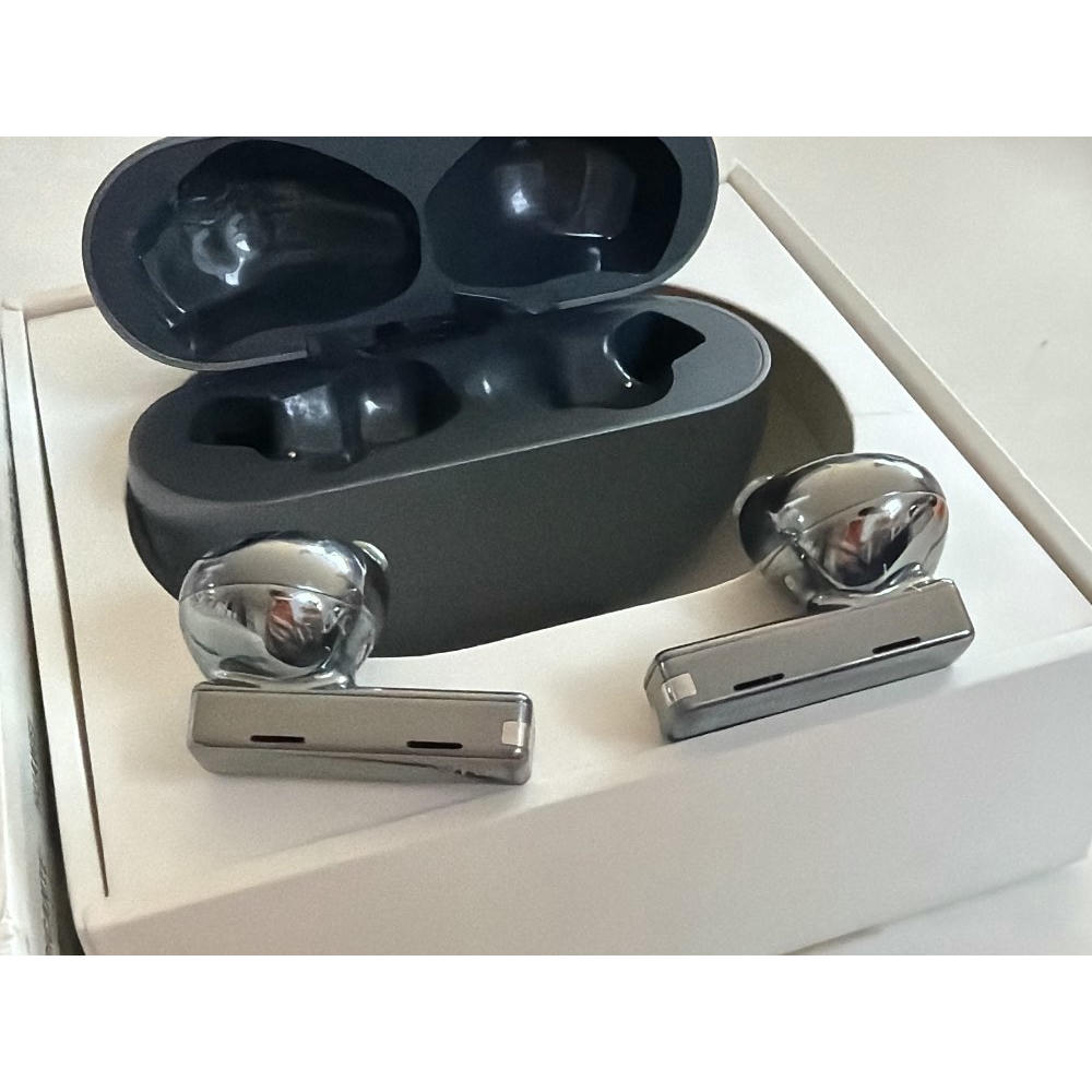 HUAWEI FreeBuds Pro - Auriculares inalámbricos Bluetooth con cancelación Inteligente de Ruido, Sistema de 3 micrófonos, Carga inalámbrica rápida, Plata, Pequeño