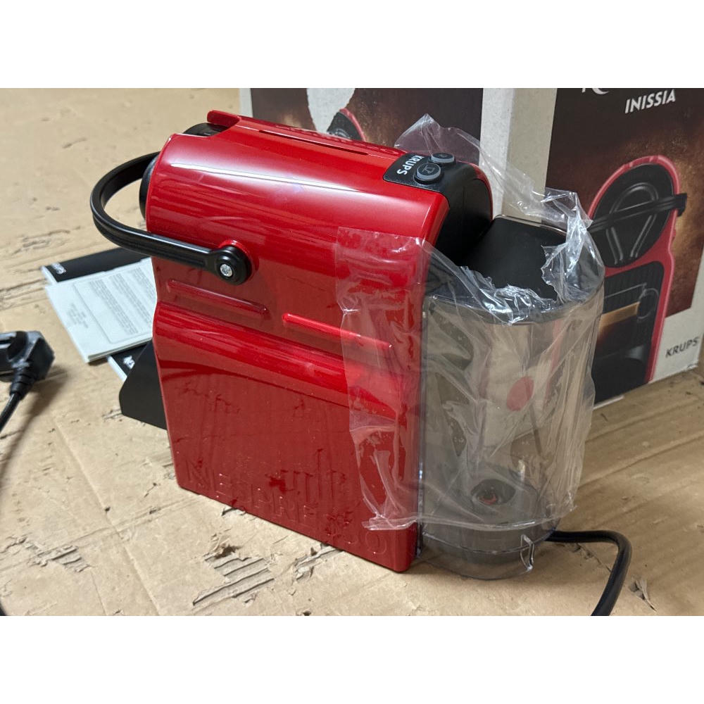 Nespresso Krups Inissia XN1005 - Cafetera monodosis de cápsulas Nespresso, 19 bares, apagado automático, color rojo