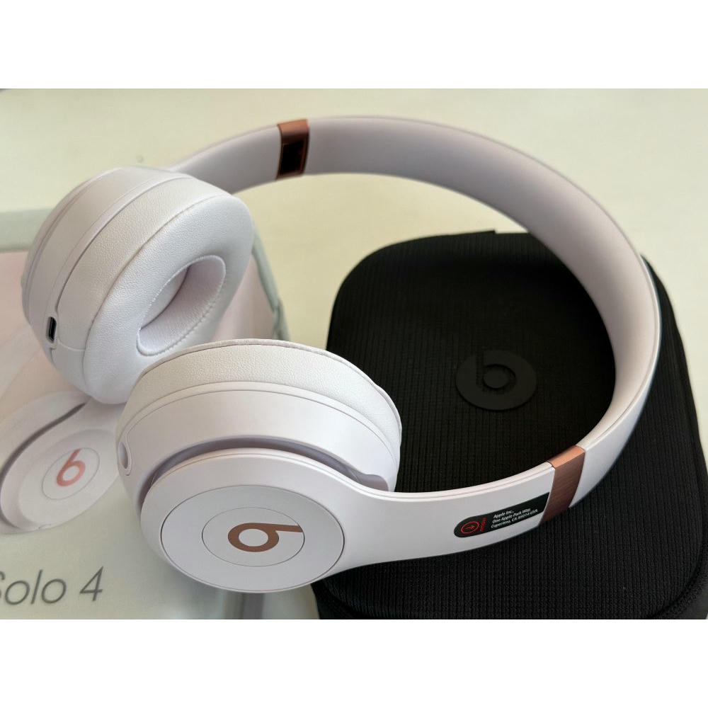 Beats Solo 4 - Auriculares Wireless Bluetooth on-Ear, compatibles con Apple y Android, con hasta 50 Horas de batería - Rosa algodón