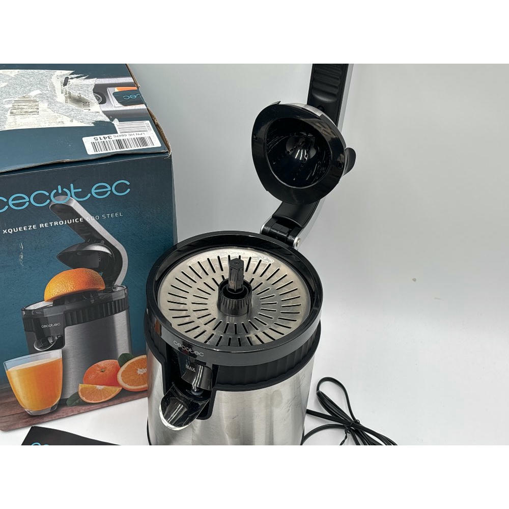 Cecotec Exprimidor Eléctrico de Brazo para Naranjas y Cítricos Xqueeze RetroJuice 600, 600W, Estilo Retro, Filtro de Acero Inoxidable, Fácil Limpieza